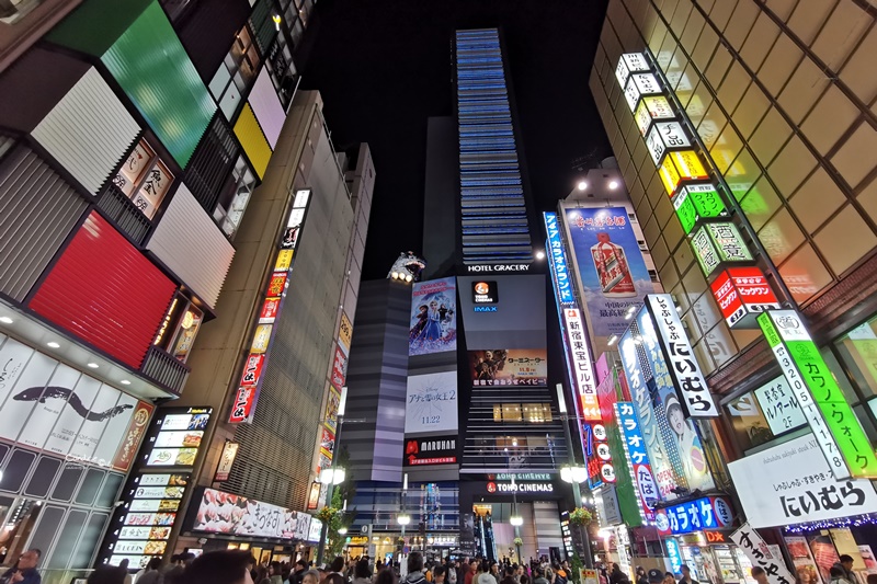 格拉斯麗新宿酒店｜新宿哥吉拉飯店,view超好服務超優的新宿住宿推薦!