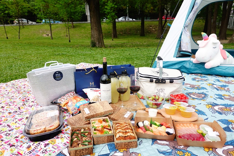 野餐準備什麼？食物/野餐墊/帳篷/用品之第一次野餐就上手! @陳小沁の吃喝玩樂