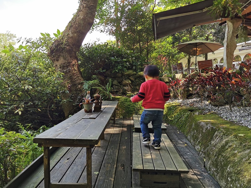 19號咖啡館｜坐落山林中的白色木屋咖啡廳,陽明山餐廳推薦!