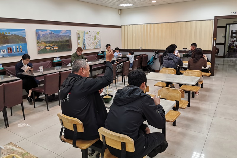 花蓮香扁食｜中山路人氣扁食!好好吃的花蓮餛飩超大顆!