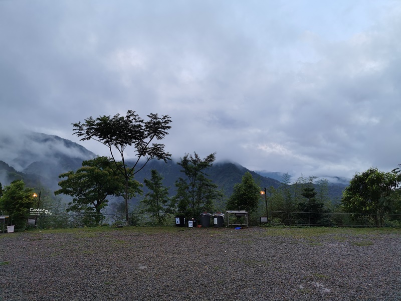 新竹愛上天湖露營區｜入住南非狩獵帳!可戲水,划船的新竹親子露營區!