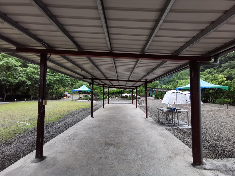 祕密基地露營區｜宜蘭溪邊露營區,夏天露營去玩水/有雨棚/松羅步道旁!