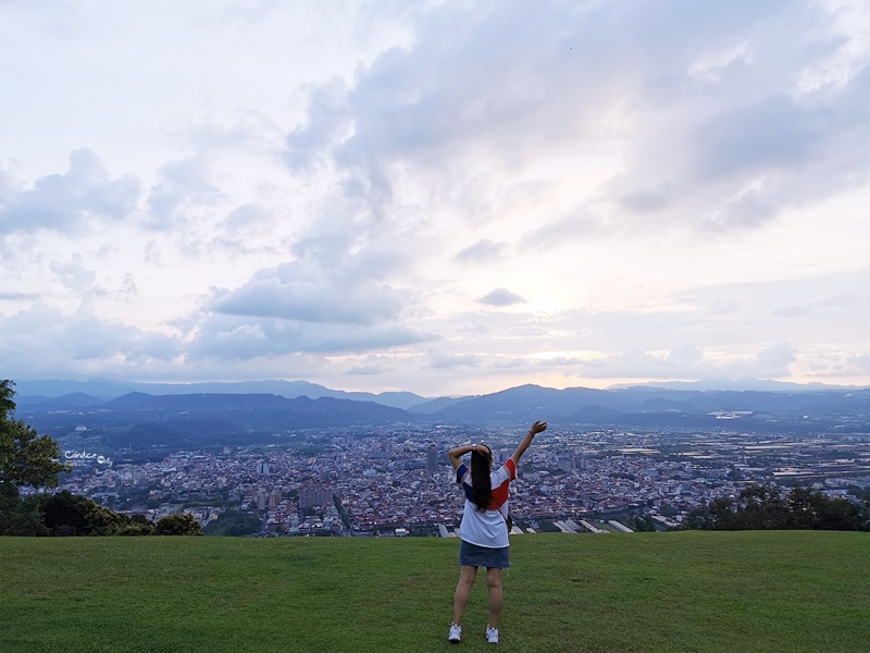 虎嘯山莊｜全台唯一飛行場露營區!南投埔里虎頭山夜景超美好值得!