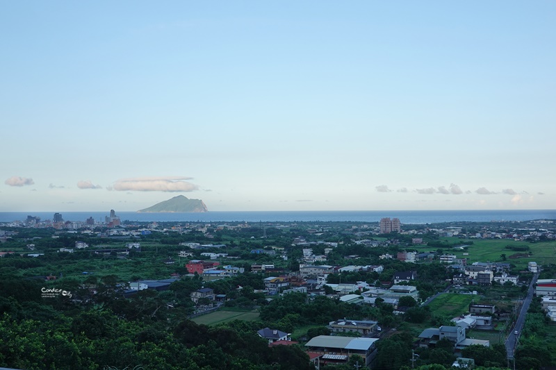 香草庭園咖啡 頭城店｜宜蘭夜景咖啡廳,遠眺龜山島!