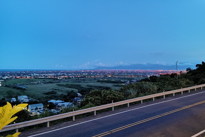 香草庭園咖啡 頭城店｜宜蘭夜景咖啡廳,遠眺龜山島!