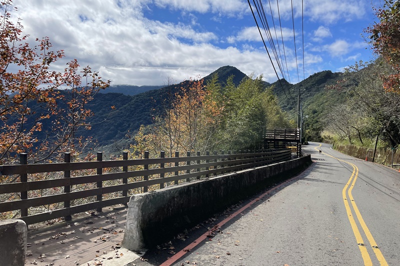 宇老觀景台怎麼玩?美食/附近景點/停車/路況/交通懶人包(新竹景點)