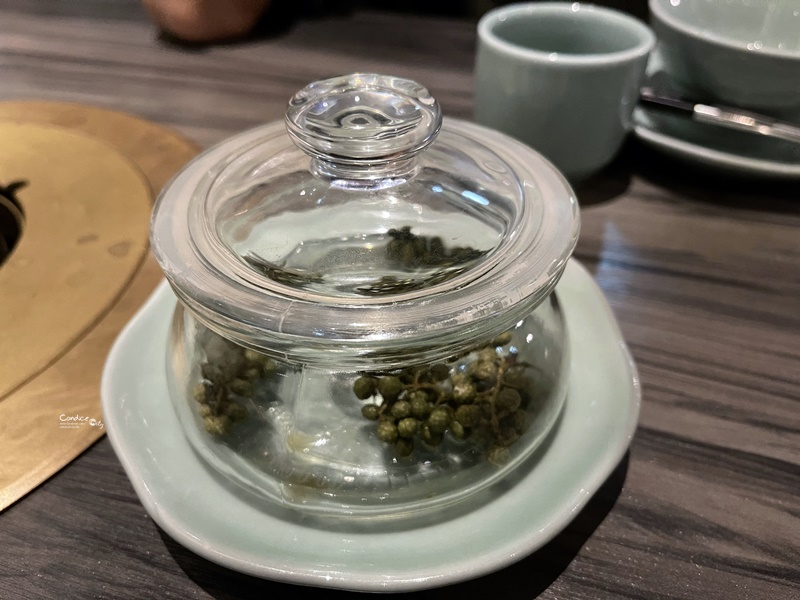 青花驕麻辣鍋板橋店｜青花椒鍋底又麻又香!板橋麻辣鍋推薦!