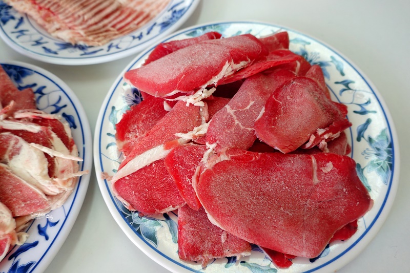 台電勵進餐廳｜台北酸菜白肉鍋吃到飽!460吃到飽便宜,排隊人多!