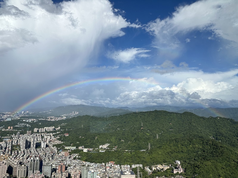 饗 A Joy｜價位全台最貴BUFFET值得嗎?龍蝦、蟹腳、生蠔高級食材吃到飽!訂位秘訣