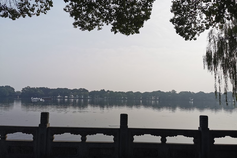 西湖國賓館｜各國元首西湖必住!毛澤東西湖行館,館內就是小西湖超好拍!