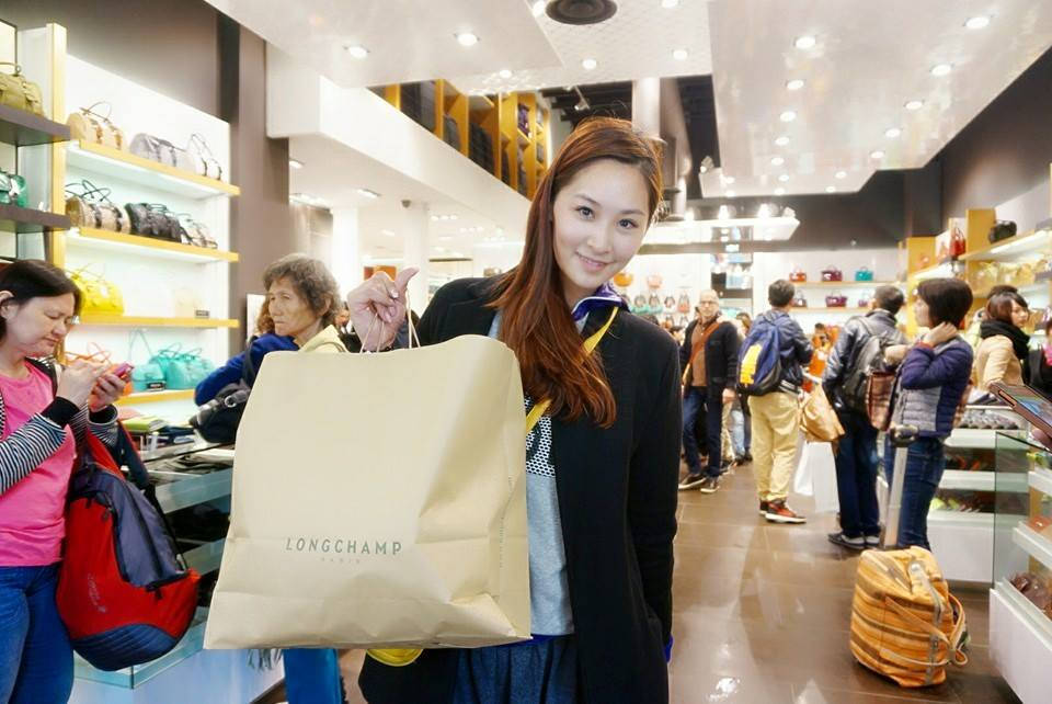 【巴黎自由行】Longchamp Outlet 絕對要去!超便宜!!