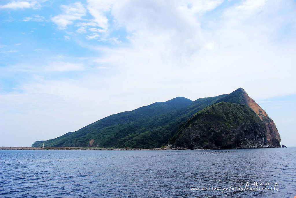 【頭城休閒旅遊達人來帶路】頭城區漁會 – 賞鯨繞島之曬黑黑看到海豚了!!!!