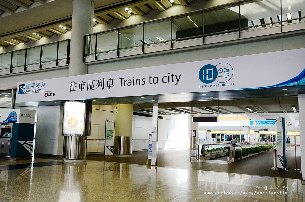 【2012香港自由行】香港機場 – 機場快線、八達通、快線免費接駁車