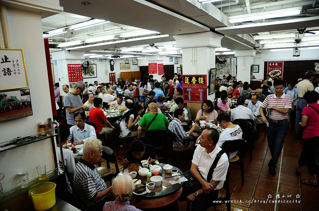 【2012香港自由行】＊上環＊香港傳統特別的茶樓：蓮香樓- 但服務很差!!