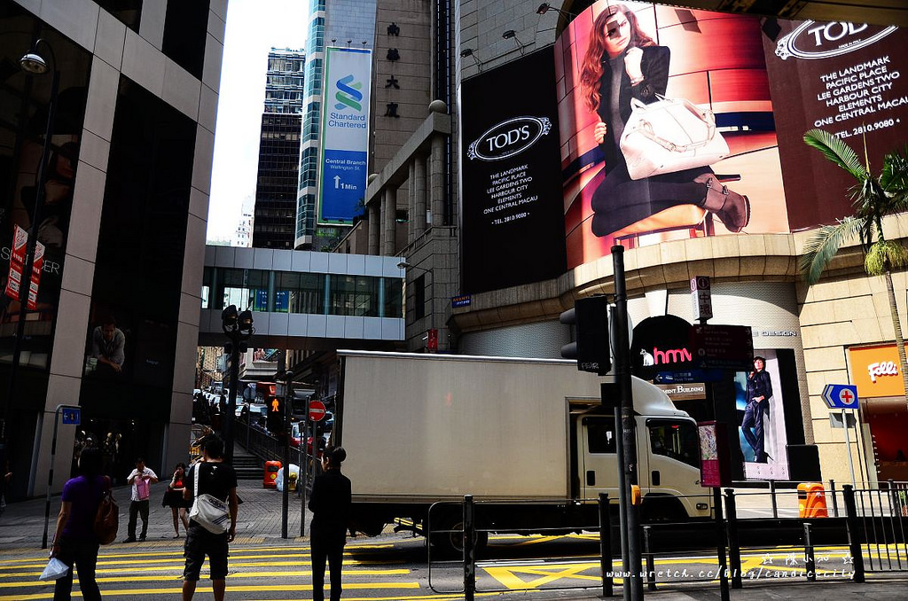 【2012香港自由行】＊中環＊遊街景、叮叮車、中環H&M、RABEANCO、砵甸乍街，腿快斷掉之旅!