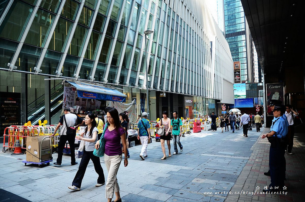 【2012香港自由行】＊中環＊遊街景、叮叮車、中環H&M、RABEANCO、砵甸乍街，腿快斷掉之旅!